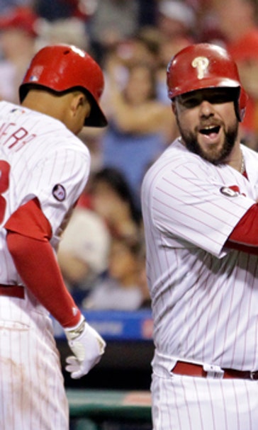Altherr homers twice to lead Thompson, Phillies past Braves (Jul 28, 2017)